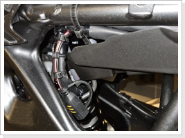 Wie alle Moppeds bekommt auch die TA eine von aussen erreichbare Ladebuchse. Wie alle Moppeds bekommt auch die TA eine von aussen erreichbare Ladebuchse.