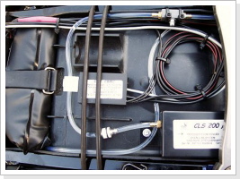 Dazu liegt das Steuermodul auch unter der Sitzbank.